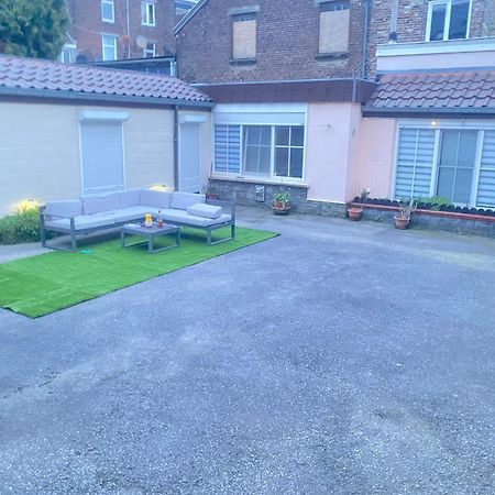 Village Fertile Charleroi Exterior foto